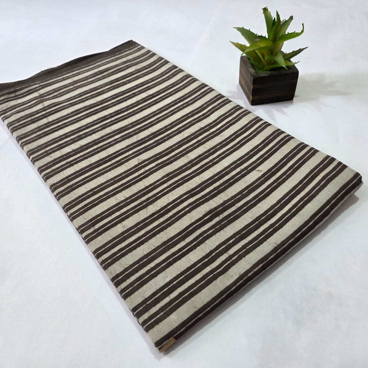 Grey Stripe Organic Cotton Dabu Printed Fabric for Clothing